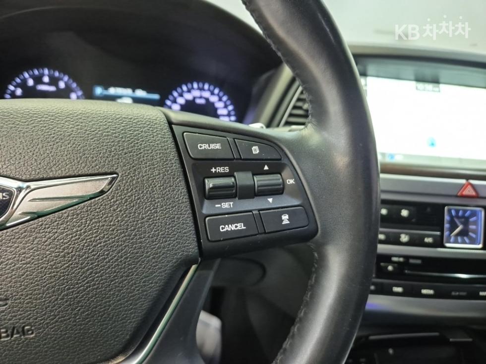 Genesis G80 — miniaturë 15