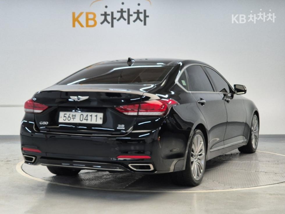 Genesis G80 — miniaturë 3