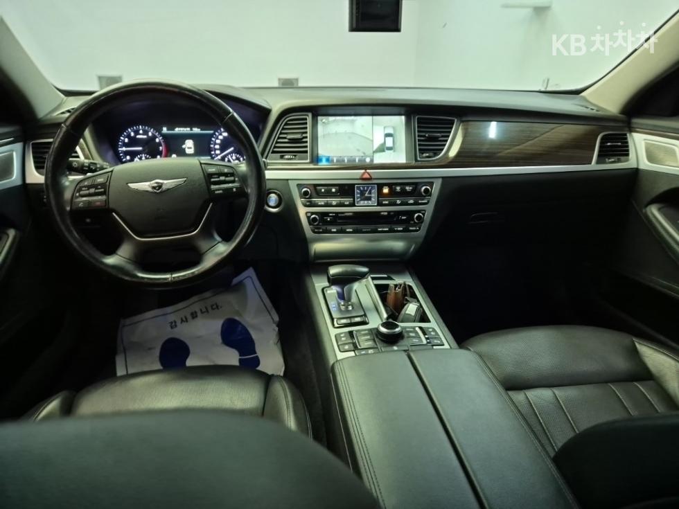 Genesis G80 — miniaturë 7