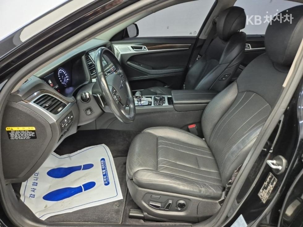 Genesis G80 — miniaturë 11