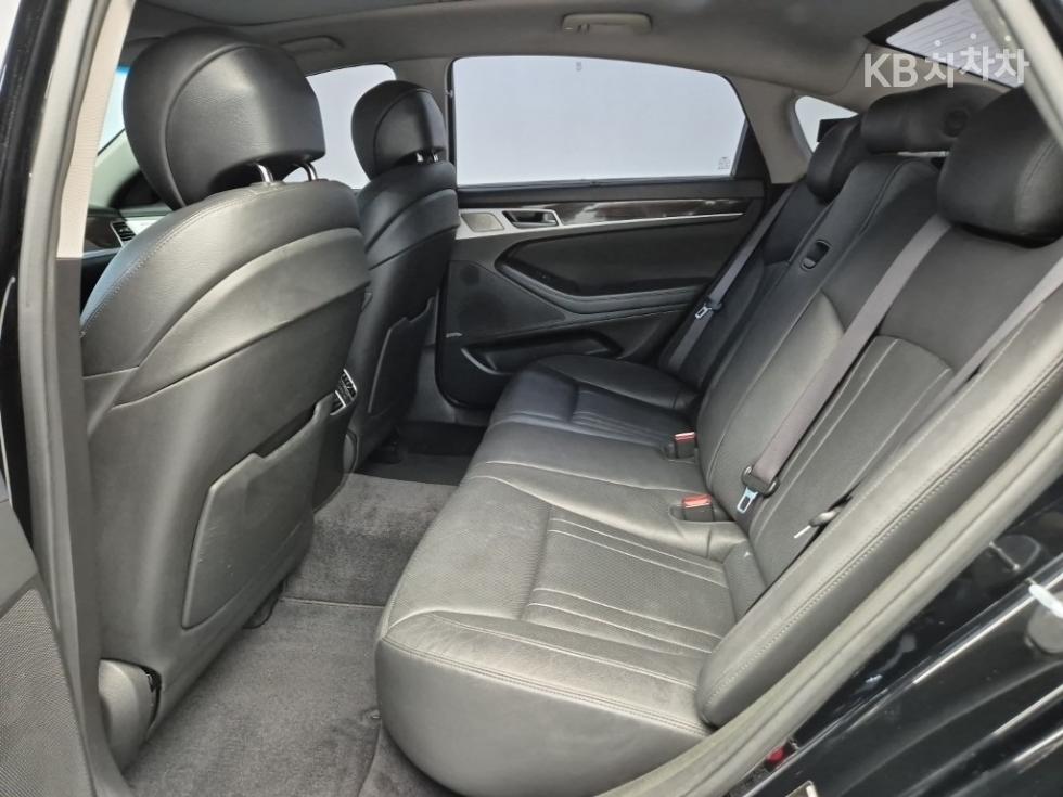 Genesis G80 — miniaturë 12