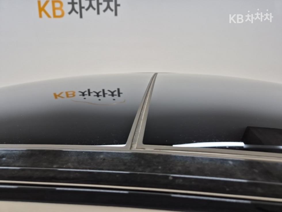 Genesis G80 — miniaturë 13
