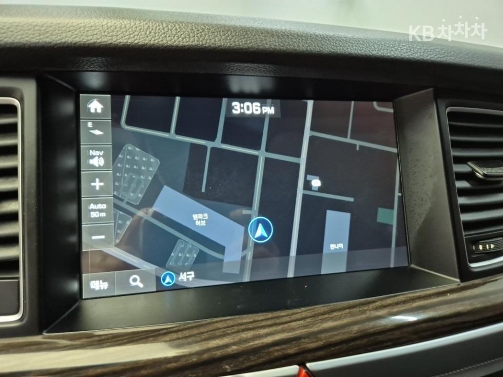 Genesis G80 — miniaturë 14