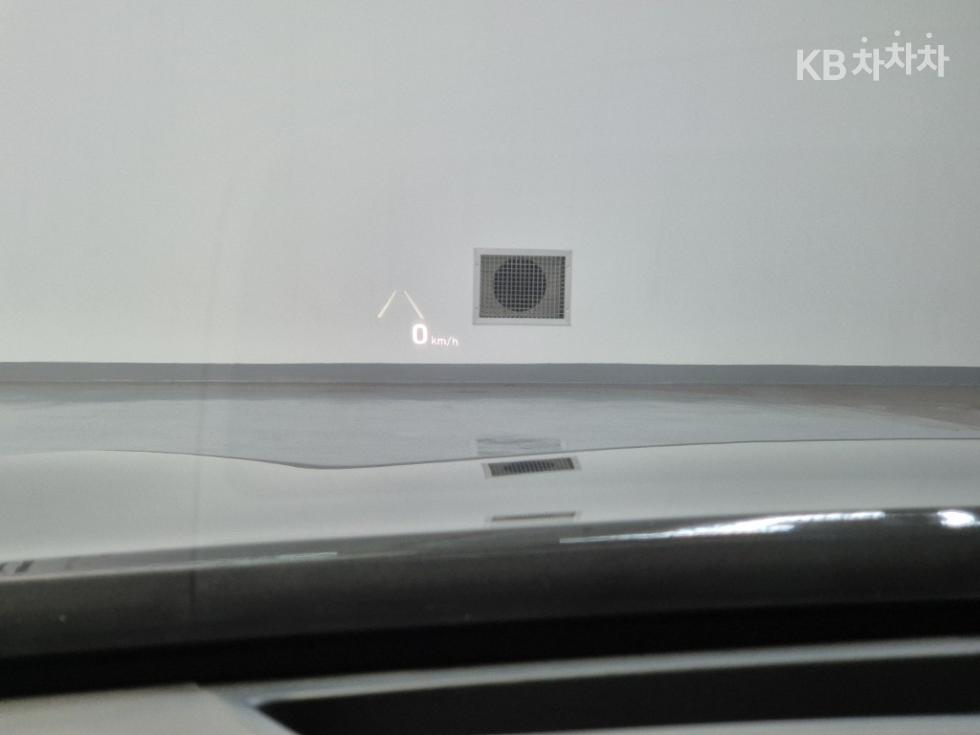 Genesis G80 — miniaturë 17