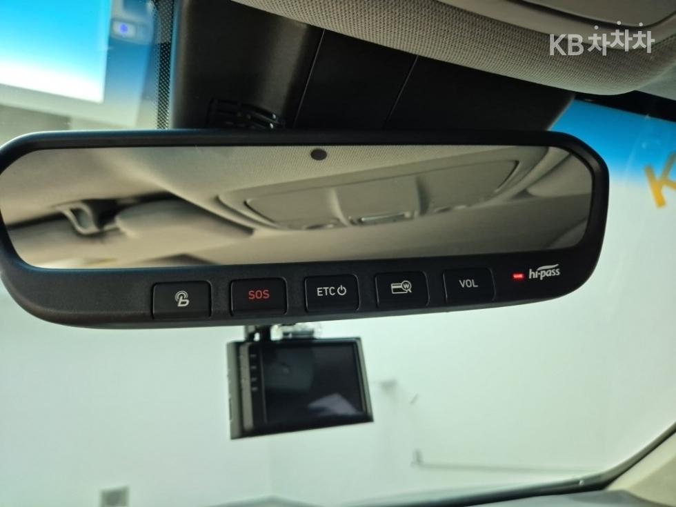 Genesis G80 — miniaturë 18