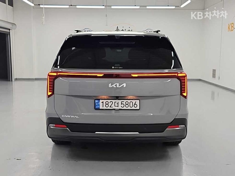 Kia Carnival GRAVITY — фото 3