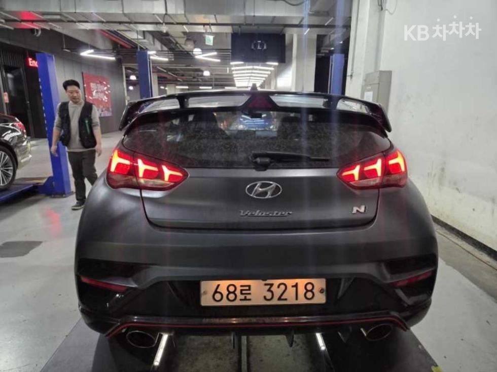 Hyundai Veloster — фото 4