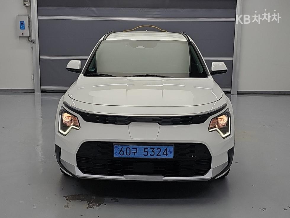 Kia BASE MODEL — фото 2