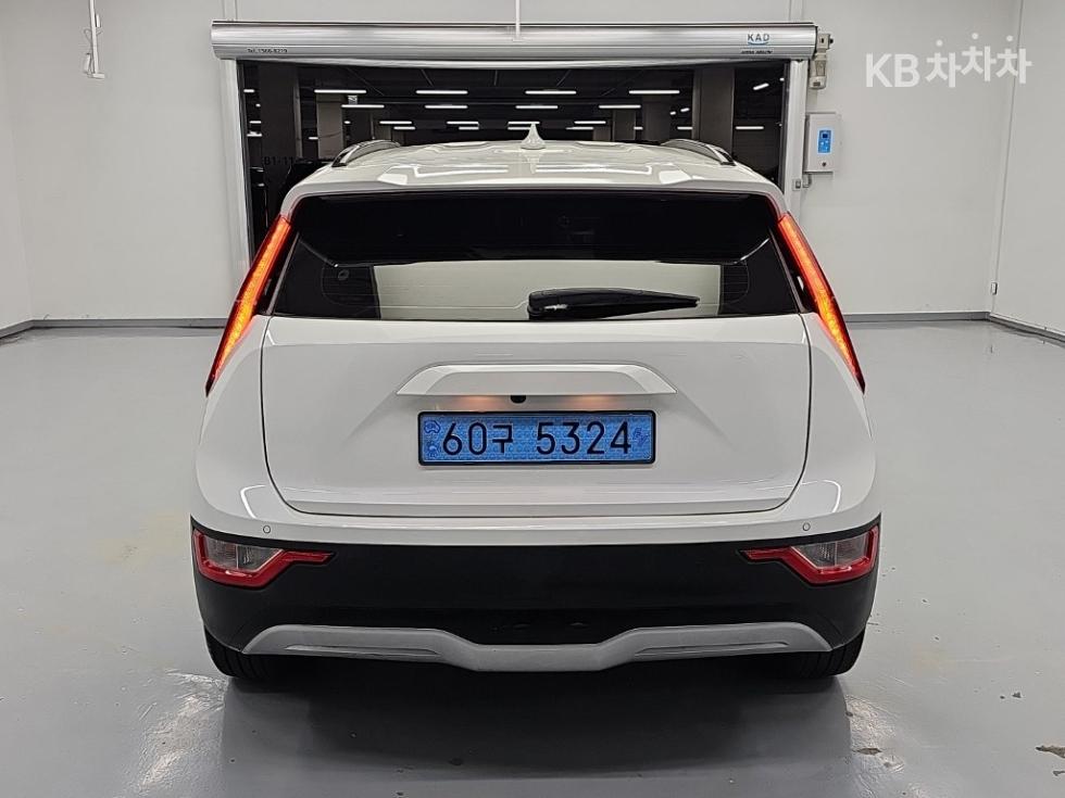 Kia BASE MODEL — фото 3