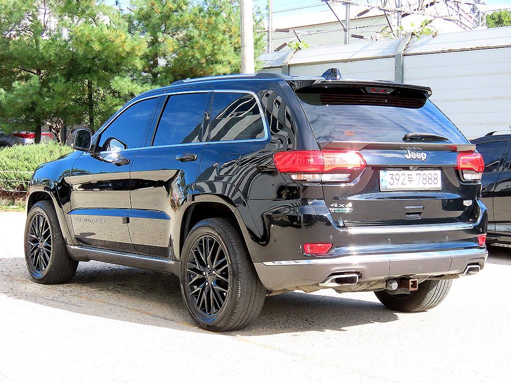 Jeep Cherokee — miniaturë 3