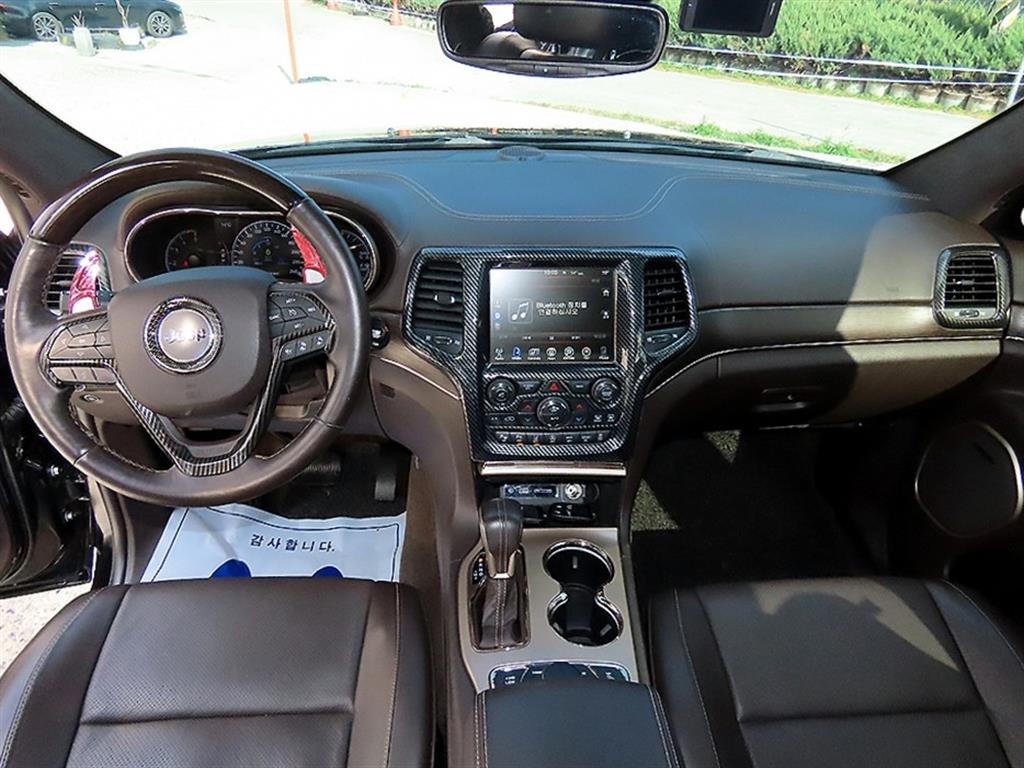 Jeep Cherokee — miniaturë 7