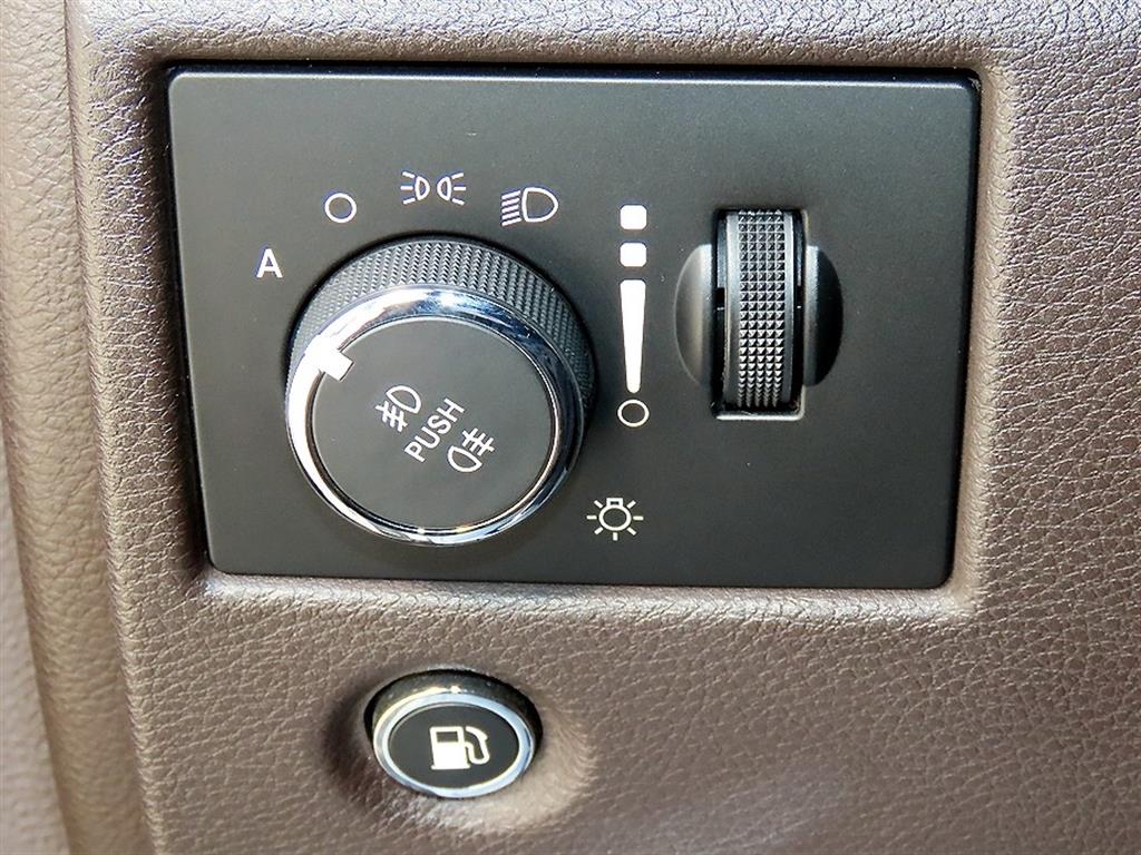 Jeep Cherokee — miniaturë 12