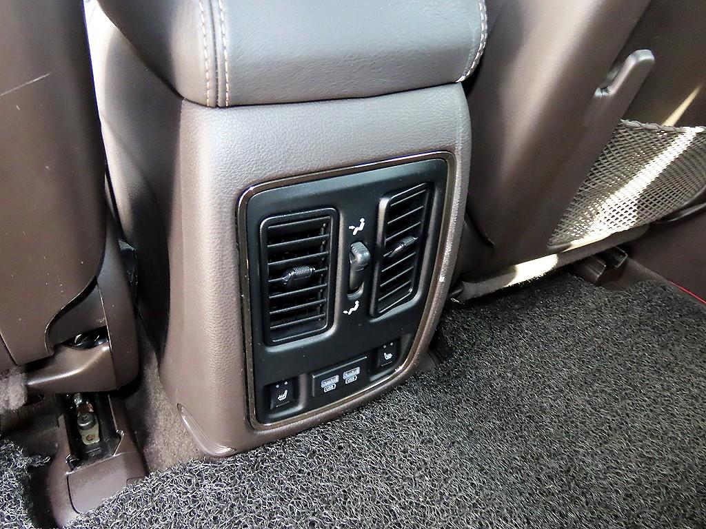 Jeep Cherokee — miniaturë 15