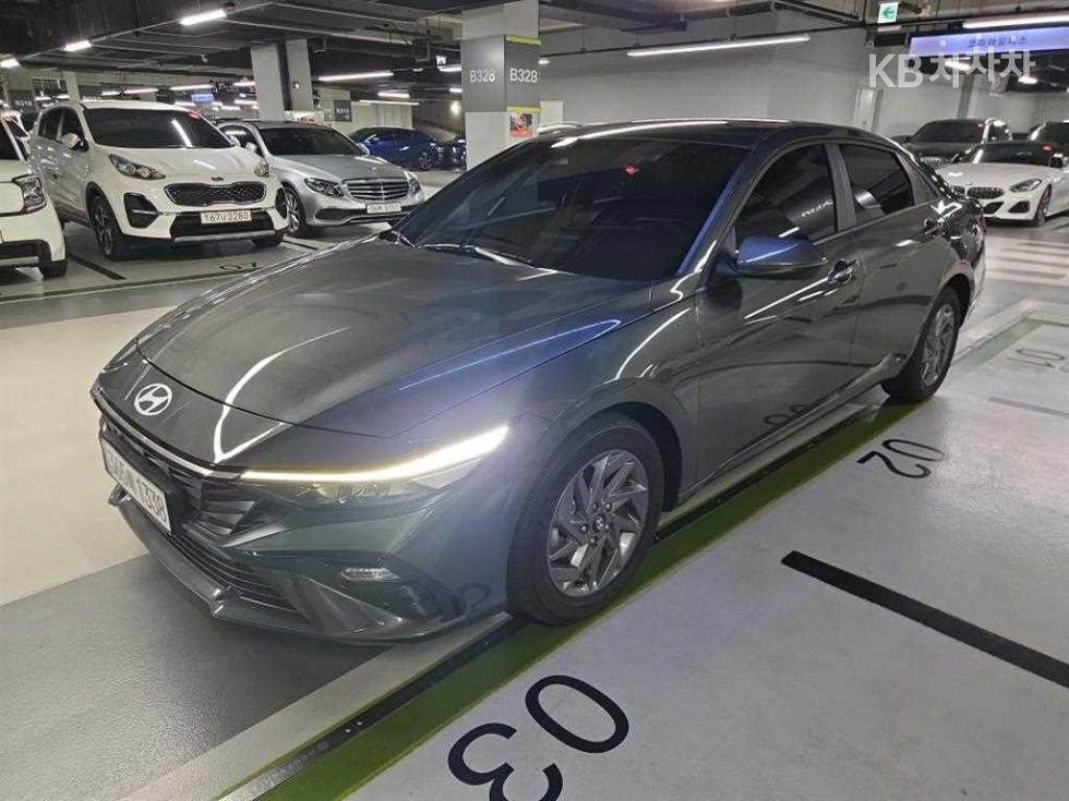 Hyundai Avante — фото 2