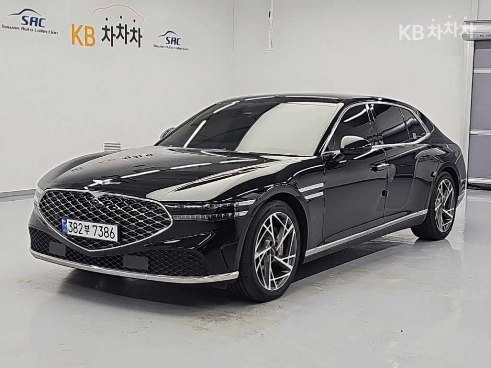 Genesis G90 BASE MODEL — фото 1
