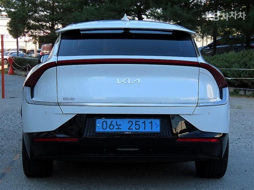 Kia EV6 — фото 4