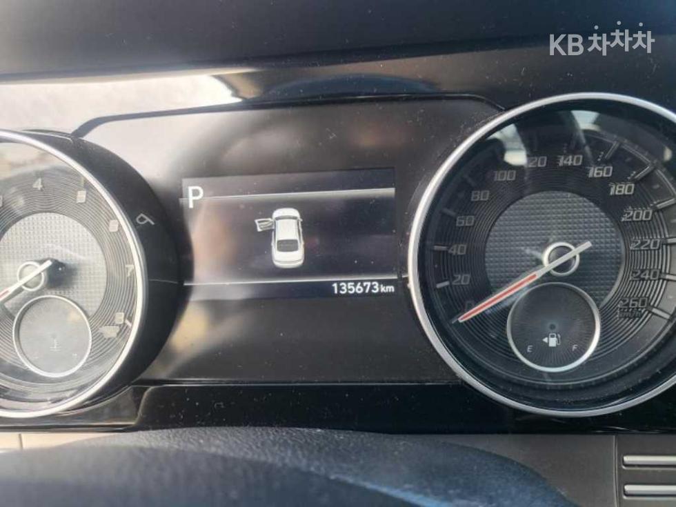 Hyundai Grandeur — фото 4