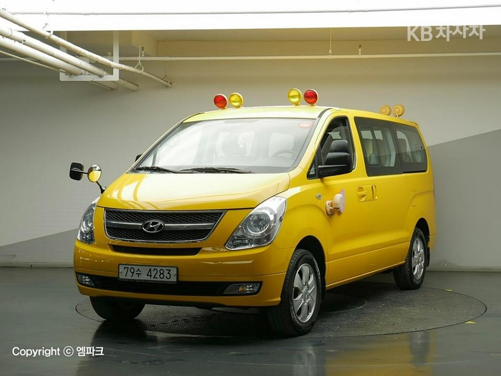 현대 그랜드스타렉스 15인승 어린이버스 4WD 럭셔리