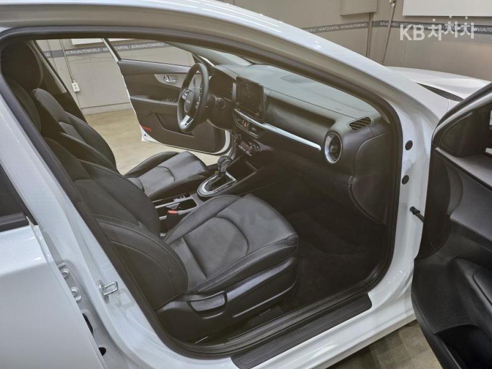 2022 - kia k3