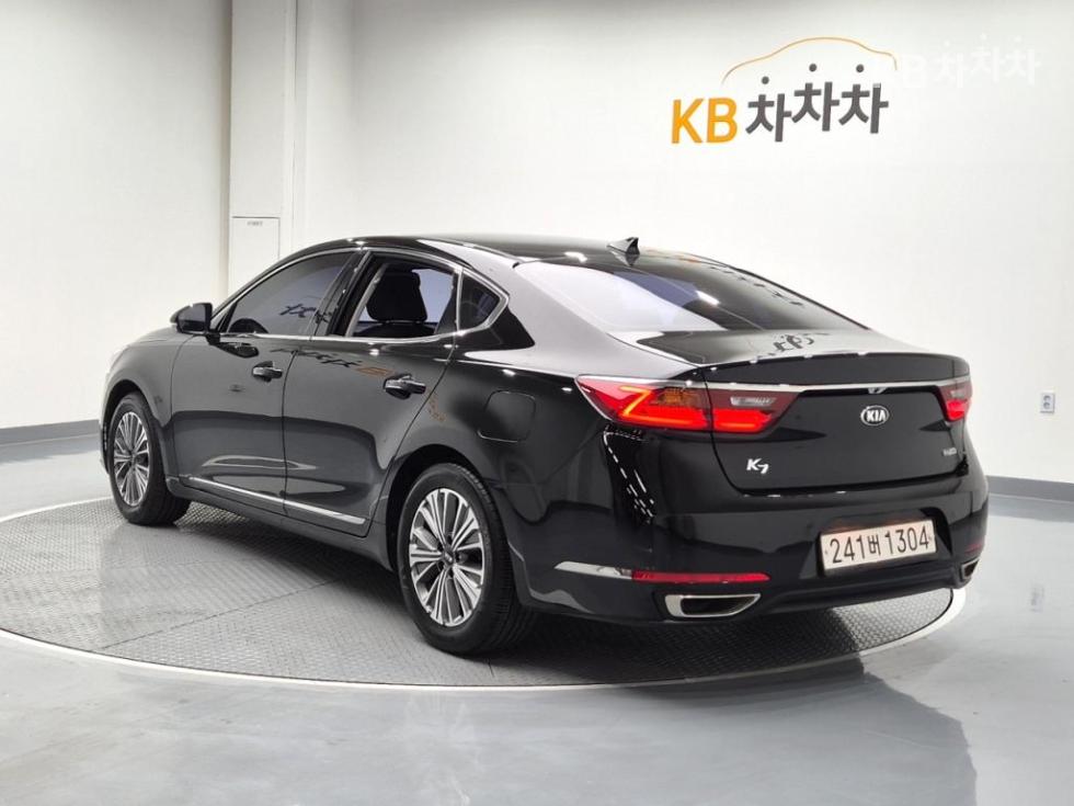 2019 - kia k7