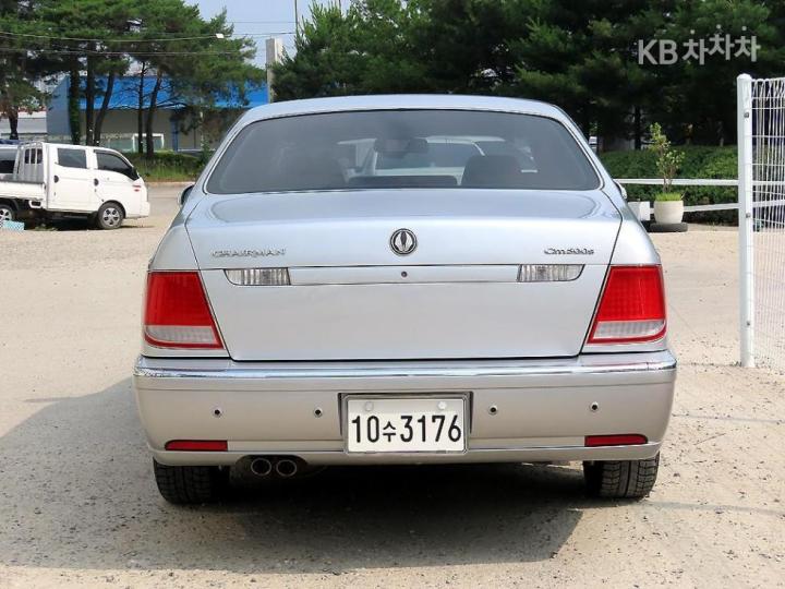 KG Mobility (Ssangyong) Chairman New CM500S 5