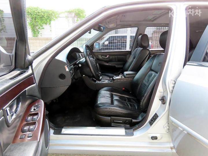 KG Mobility (Ssangyong) Chairman New CM500S 6