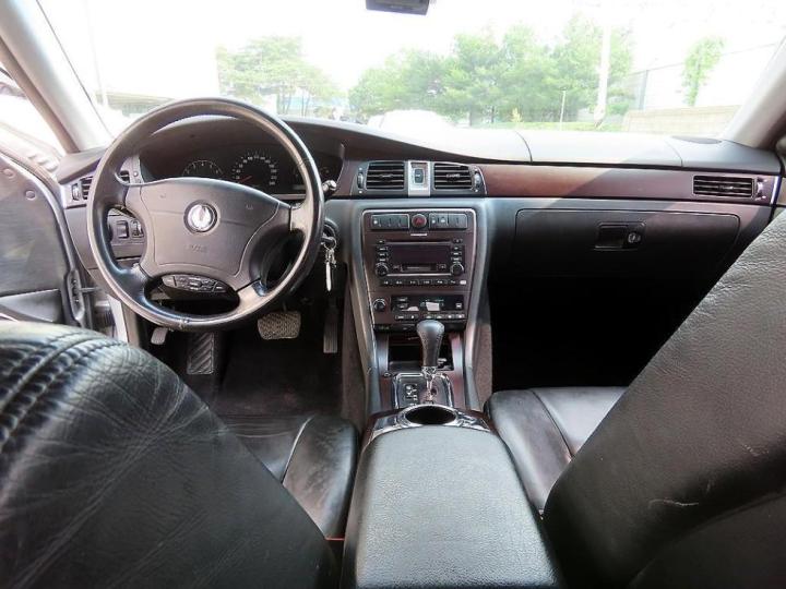 KG Mobility (Ssangyong) Chairman New CM500S 8