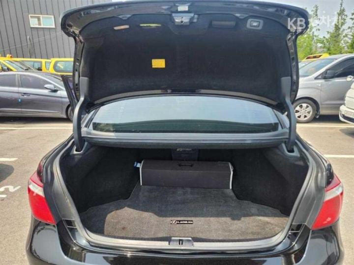 Lexus LS 460 STD XF40 2006-2012 6