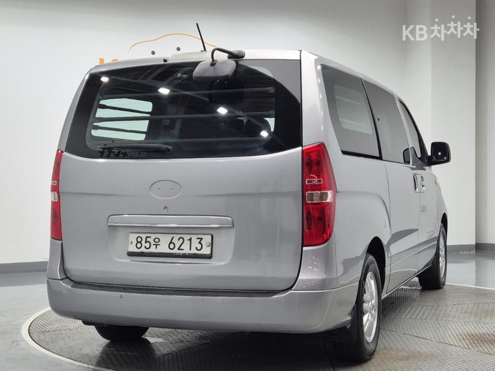 Hyundai Starex — miniaturë 3