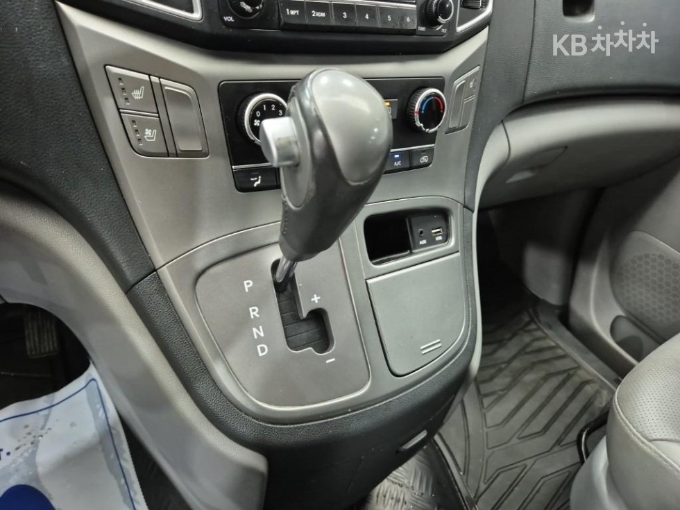 Hyundai Starex — miniaturë 8