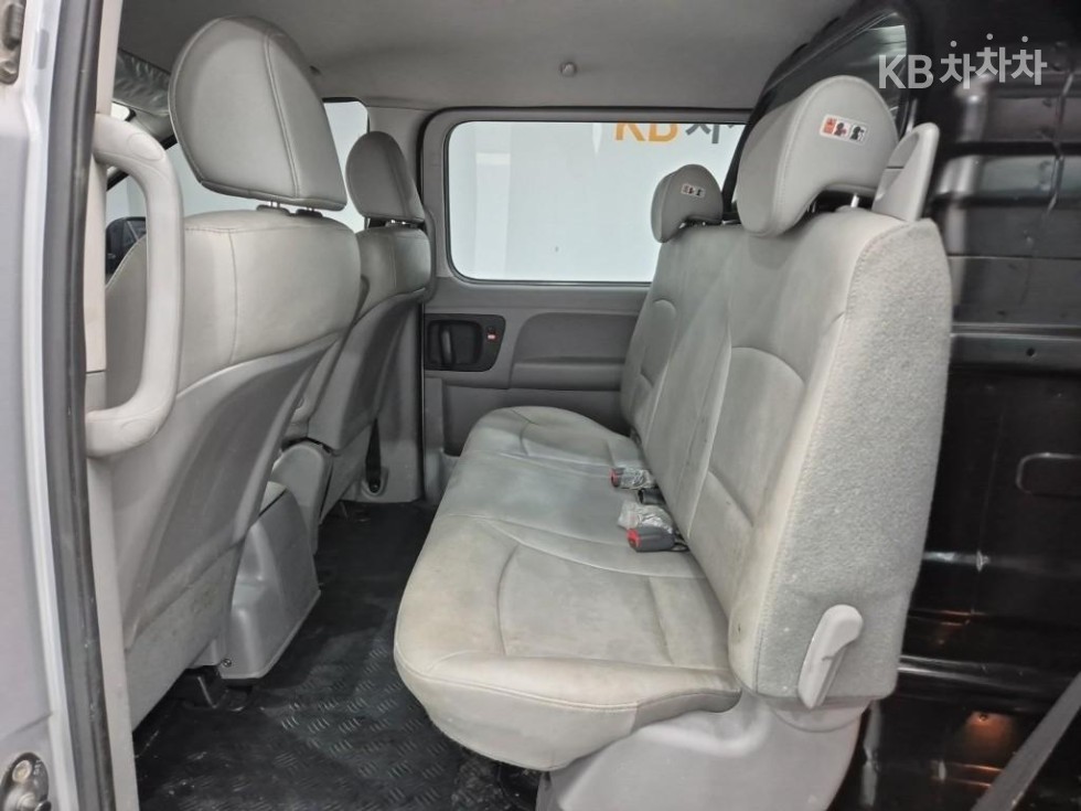 Hyundai Starex — miniaturë 12