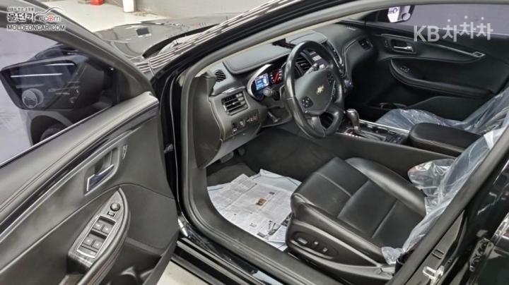 Chevrolet Impala 2.5 LT 10