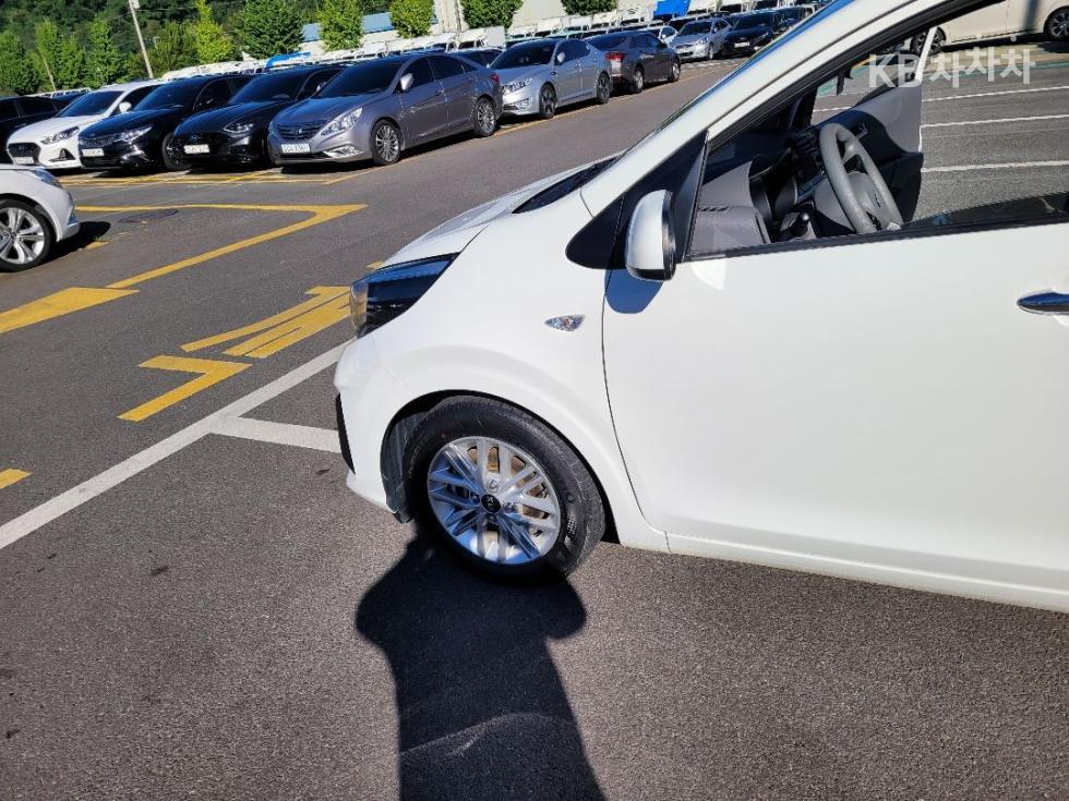 2021 - kia morning