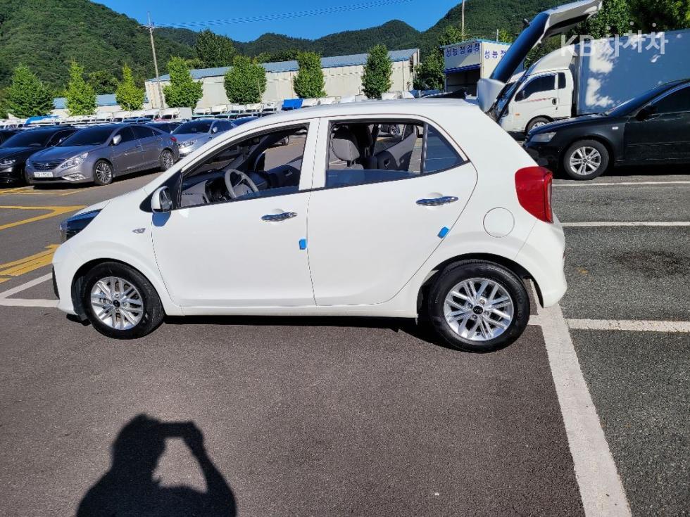 2021 - kia morning