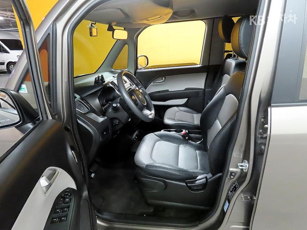 2021 - kia ray