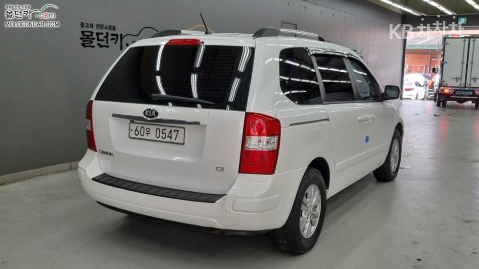 2013 - kia carnival