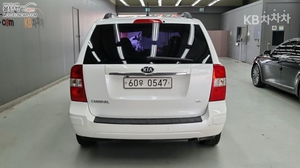 2013 - kia carnival