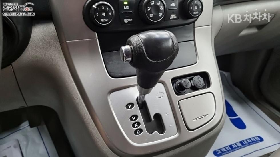 2013 - kia carnival
