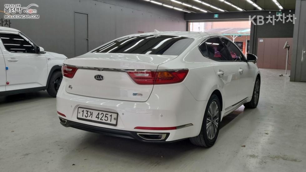 2018 - kia k7