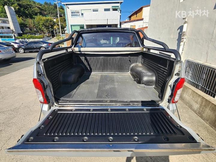 KG Mobility (Ssangyong) Korando Sport CX5 2WD Club 7