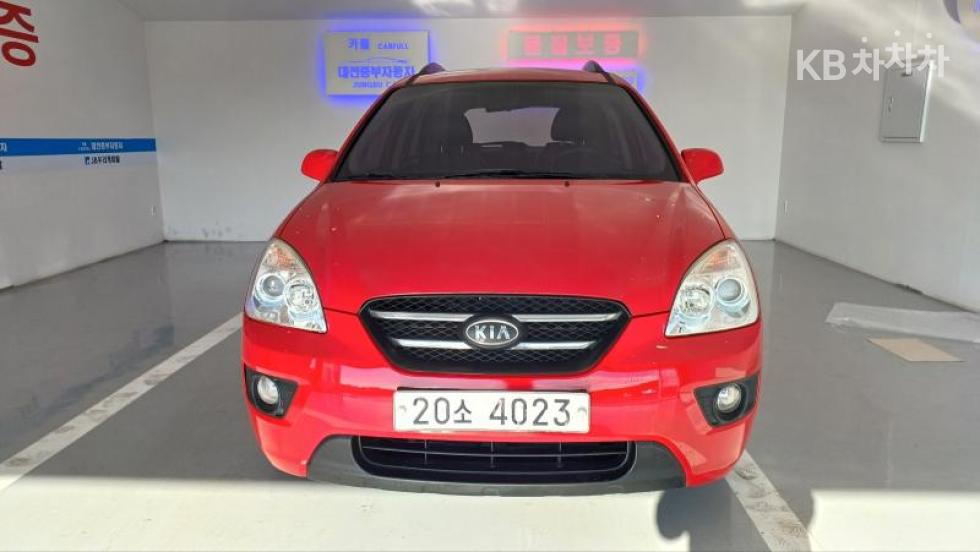 Kia Carens — miniaturë 2