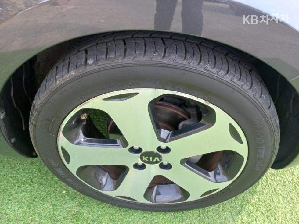 2013 - kia pride