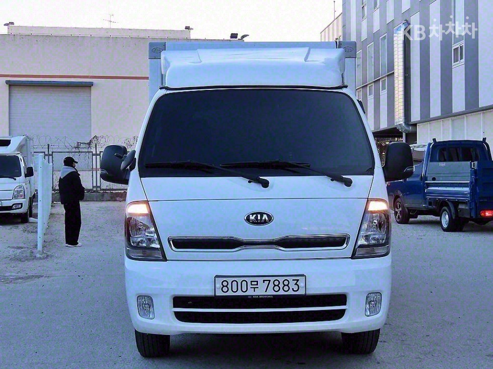 2020 - kia bongo iii