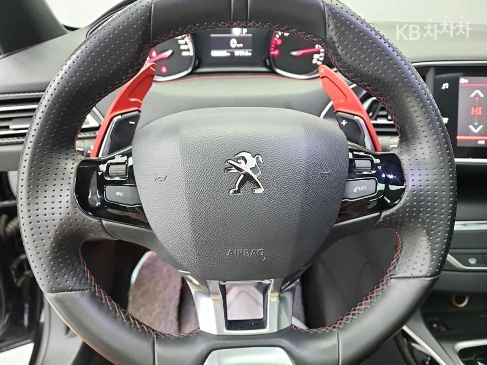 Peugeot 308 — miniaturë 9