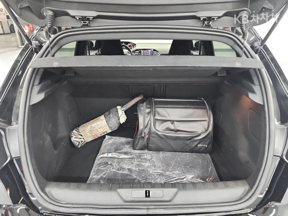 Peugeot 308 — miniaturë 19