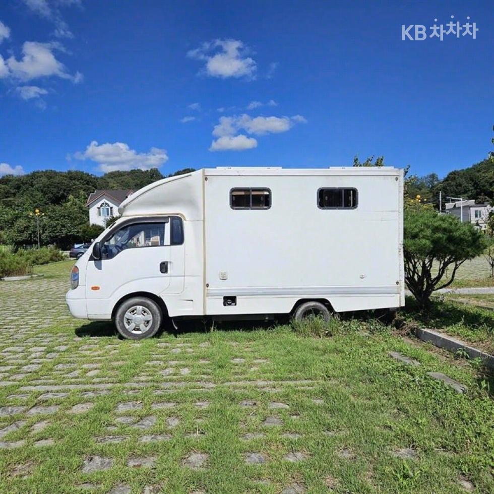 2010 - kia bongo iii