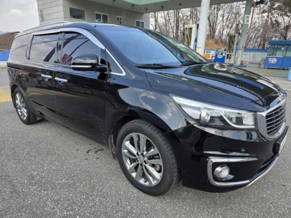 2018 - kia carnival