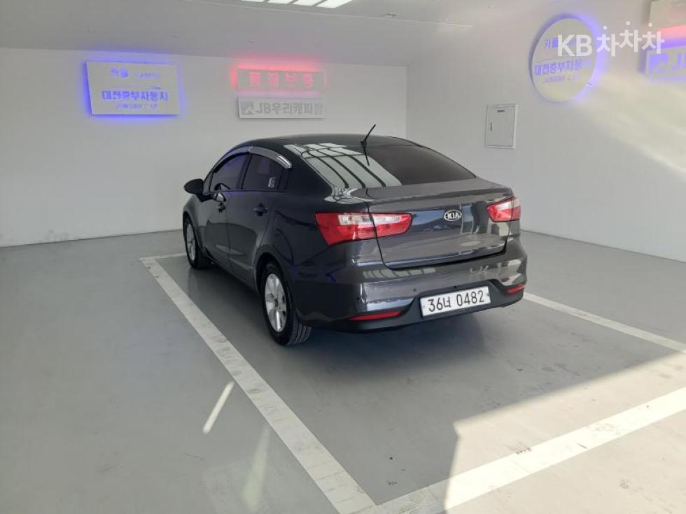 2016 - kia pride