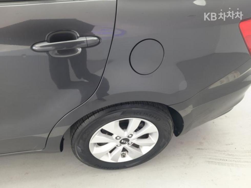 2016 - kia pride