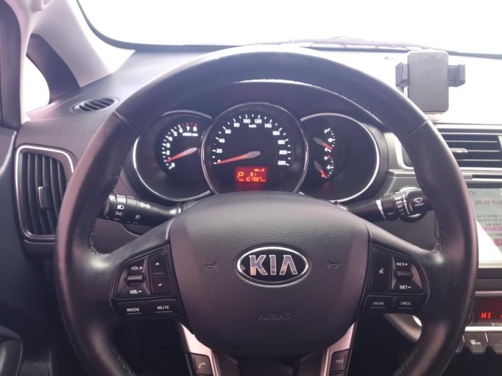 2016 - kia pride
